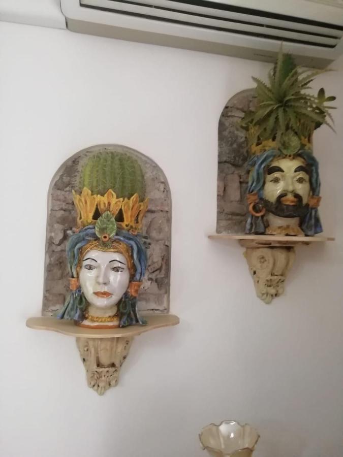 Casa Antica Savoia Lägenhet Taormina Exteriör bild