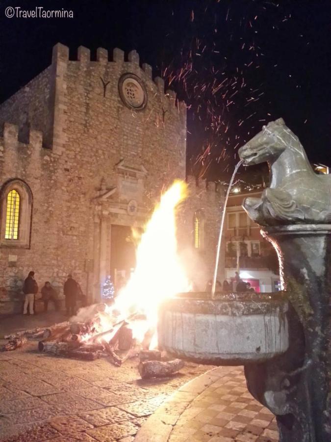 Casa Antica Savoia Lägenhet Taormina Exteriör bild